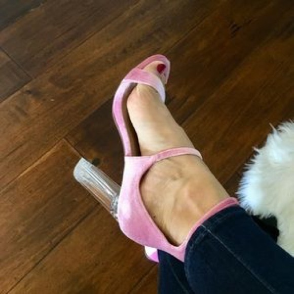 $15 🎀 Pink heels 🎀 clear heel velvet texture - Picture 7 of 7